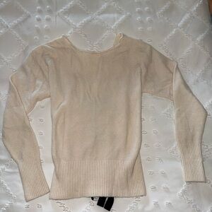 Victoria’s Secret Cream Women's Sweater size Small